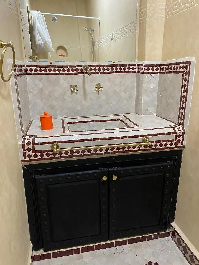 Villa Riad Talborjt : Jacuzzi Pool